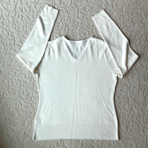 Croft and Barrow woman’s size large v-neck pullover soft sweater light weight. - Picture 5 of 11